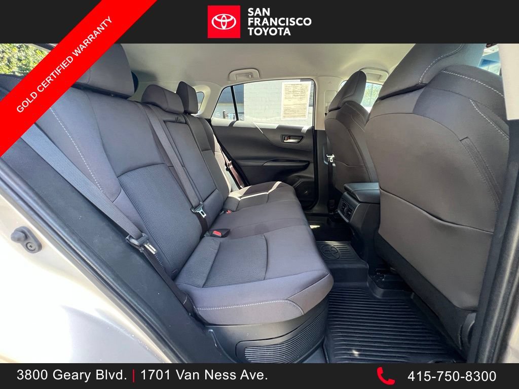 Certified 2021 Toyota Venza LE AWD/4WD image 18