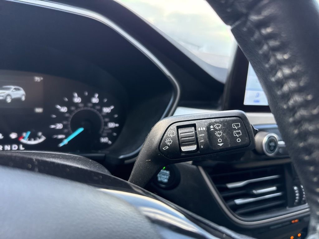 Used 2021 Ford Escape SE w/ Cold Weather Package AWD/4WD image 19