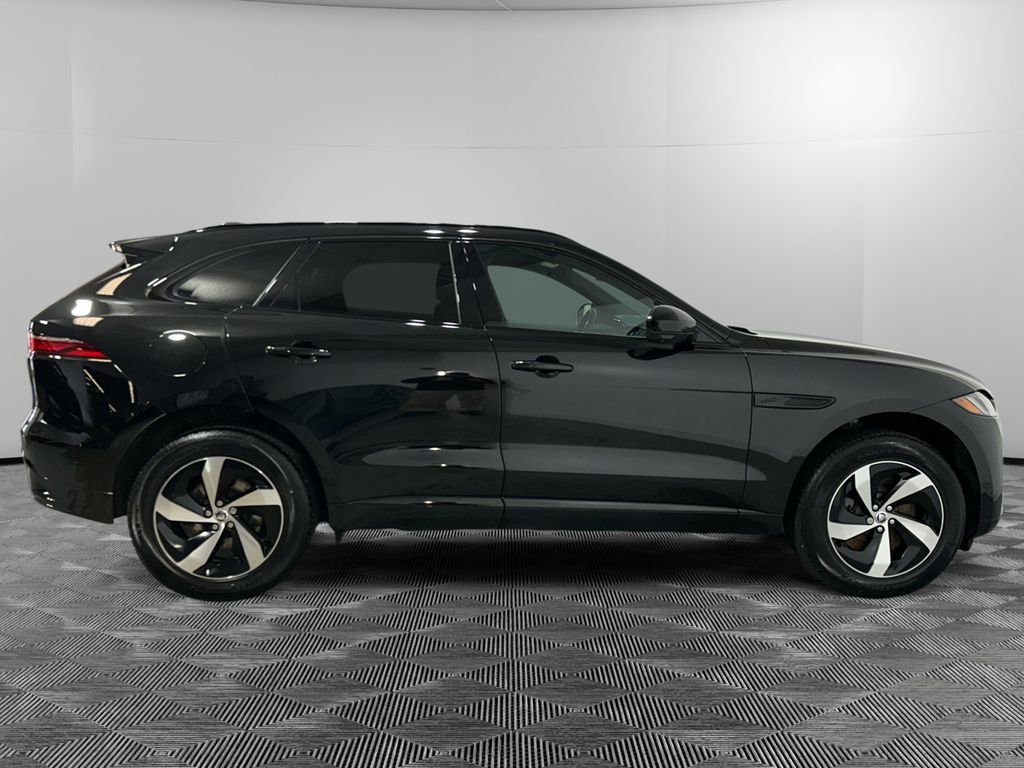 Used 2026 Jaguar F-PACE R-Dynamic S image 6