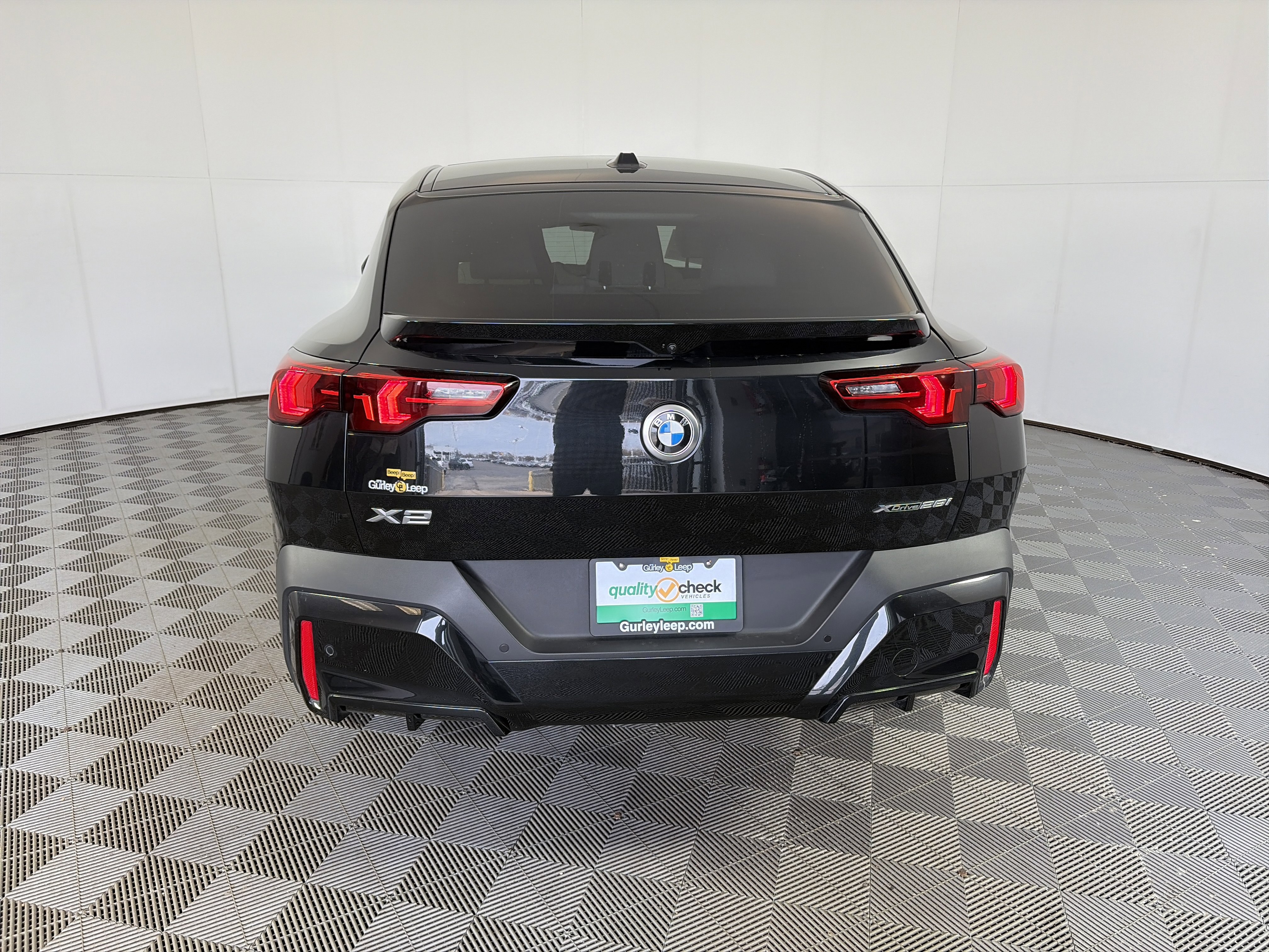 Used 2024 BMW X2 xDrive28i w/ Convenience Package image 9