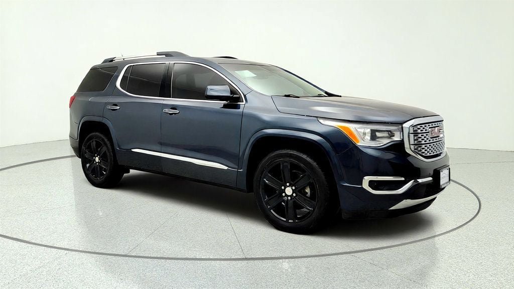 Used 2019 GMC Acadia Denali w/ Technology Package AWD/4WD image 3
