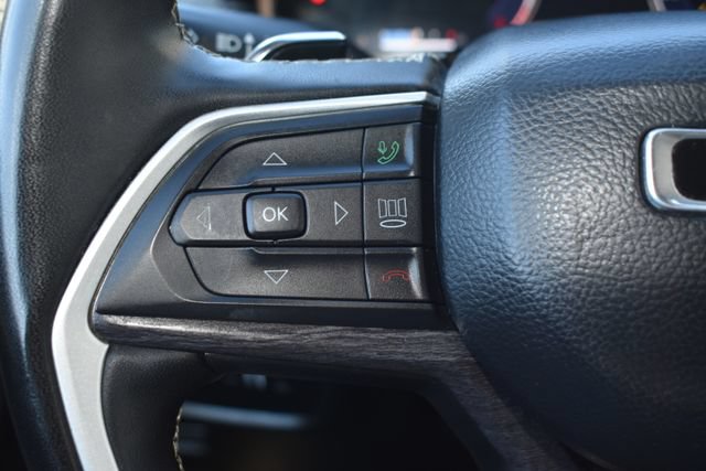 Used 2023 Jeep Grand Cherokee L Limited AWD/4WD image 23
