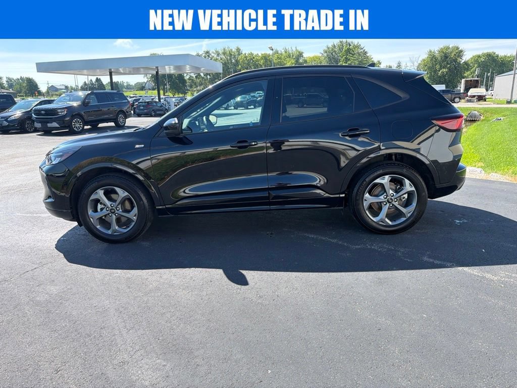 Used 2023 Ford Escape ST-Line Select w/ Tech Pack #2 AWD/4WD image 7