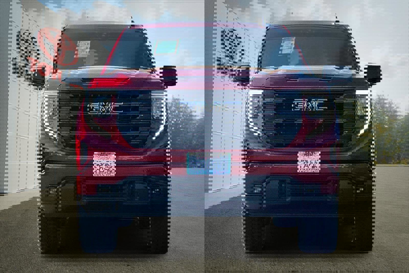 Used 2023 GMC Sierra 1500 Elevation w/ LPO, Elevation Black Package image 8