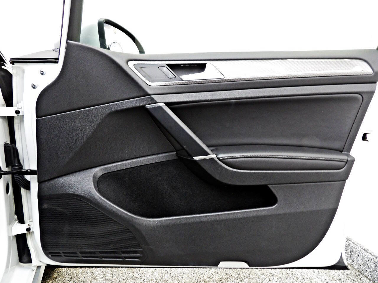 Used 2017 Volkswagen Golf Alltrack SE image 17