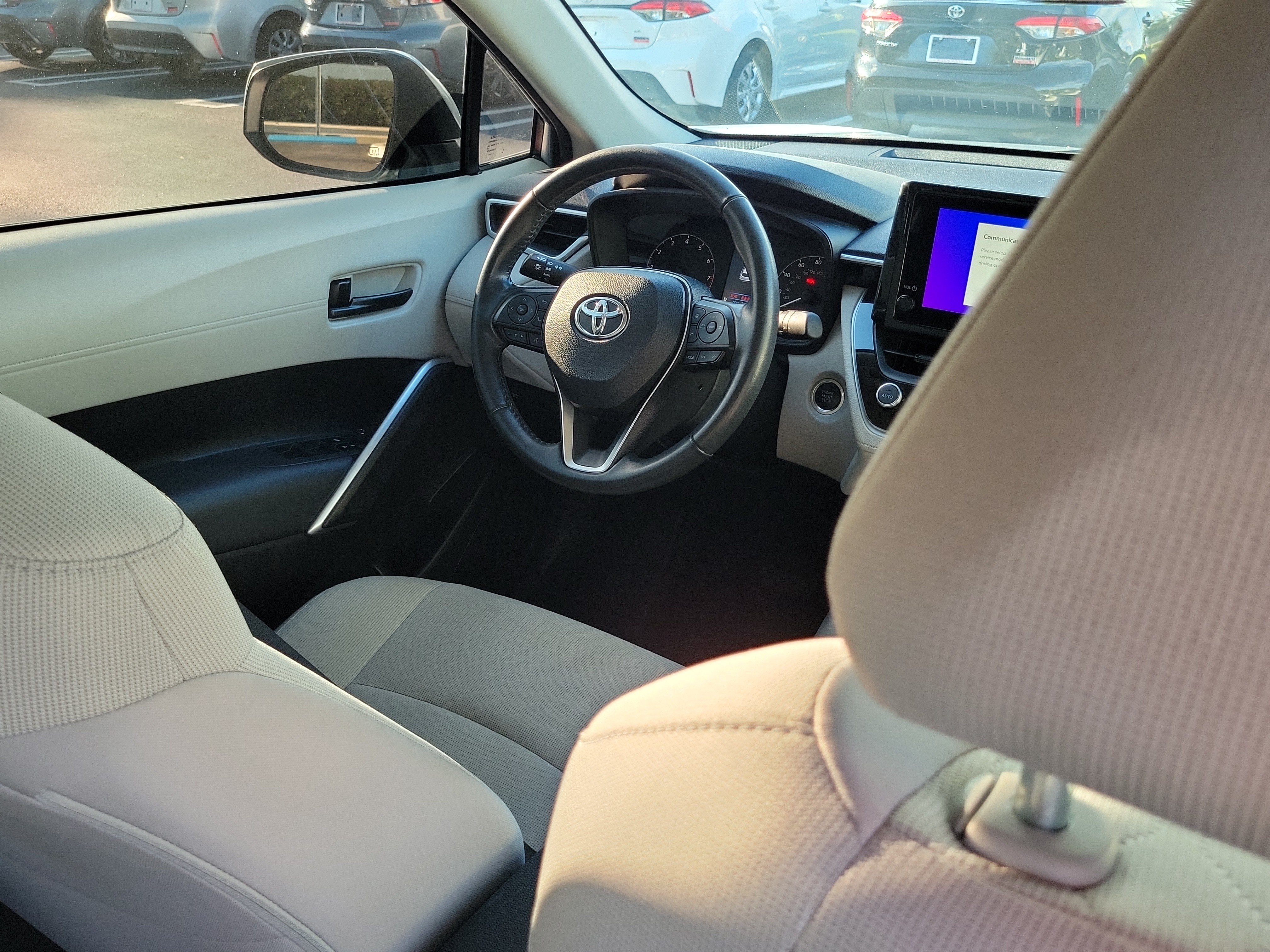 Used 2023 Toyota Corolla Cross LE FWD image 14