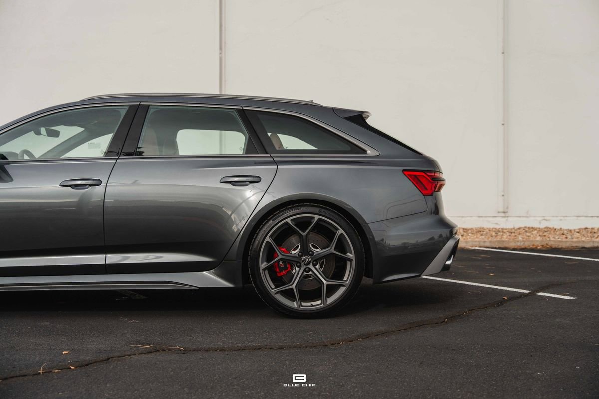 Used 2025 Audi RS 6 performance w/ Executive Package image 4