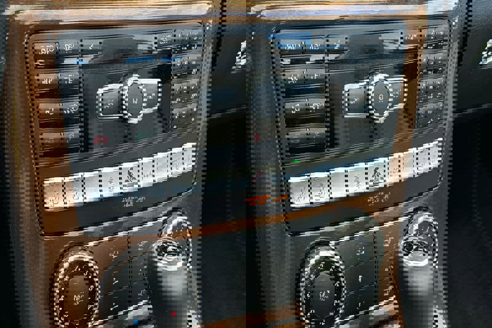 Used 2014 Mercedes-Benz SLK 350 image 20