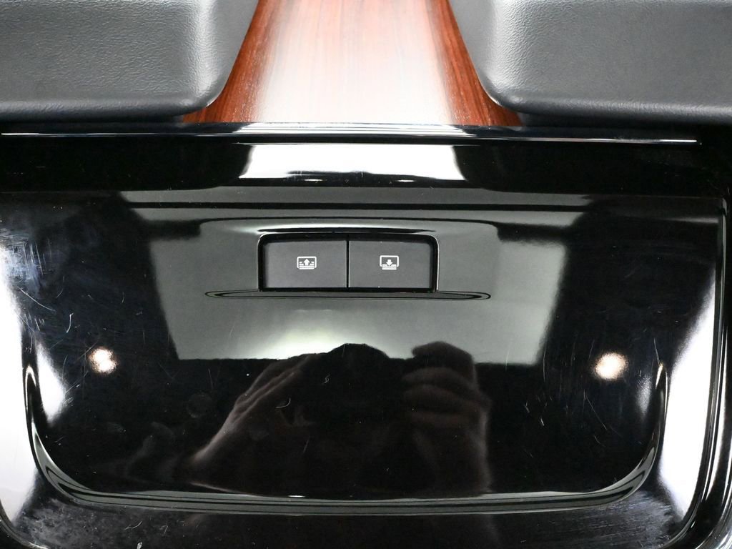 Used 2024 Lincoln Navigator Reserve w/ Equipment Group 201A image 44