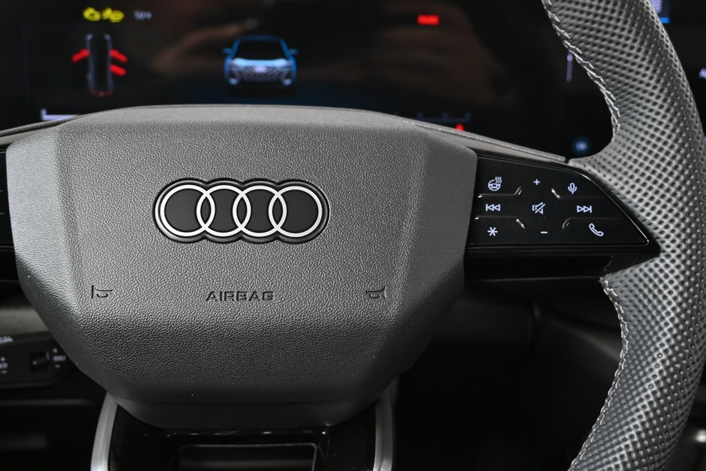 Used 2025 Audi SQ5 Premium Plus image 10