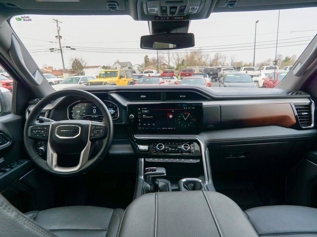 Used 2024 GMC Sierra 1500 Denali AWD/4WD image 14