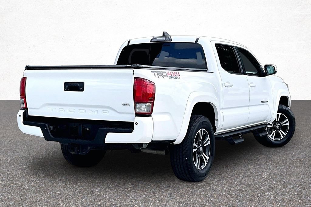 Certified 2017 Toyota Tacoma TRD Sport AWD/4WD image 9