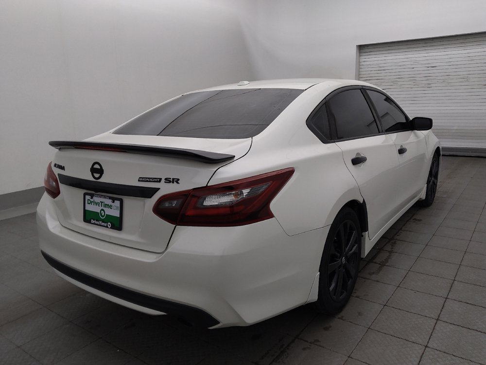 Used 2018 Nissan Altima 2.5 SR w/ SR Midnight Edition FWD image 9