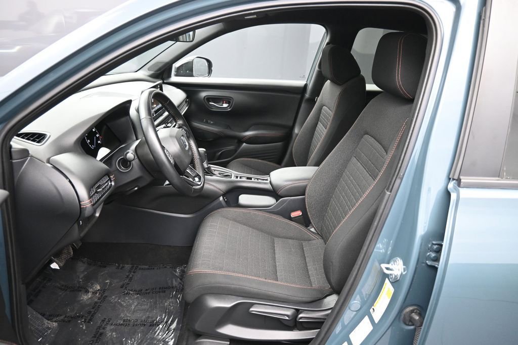 Certified 2025 Honda HR-V Sport image 18