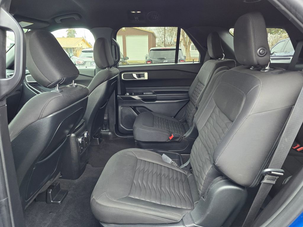 Used 2020 Ford Explorer XLT w/ Comfort Package image 17