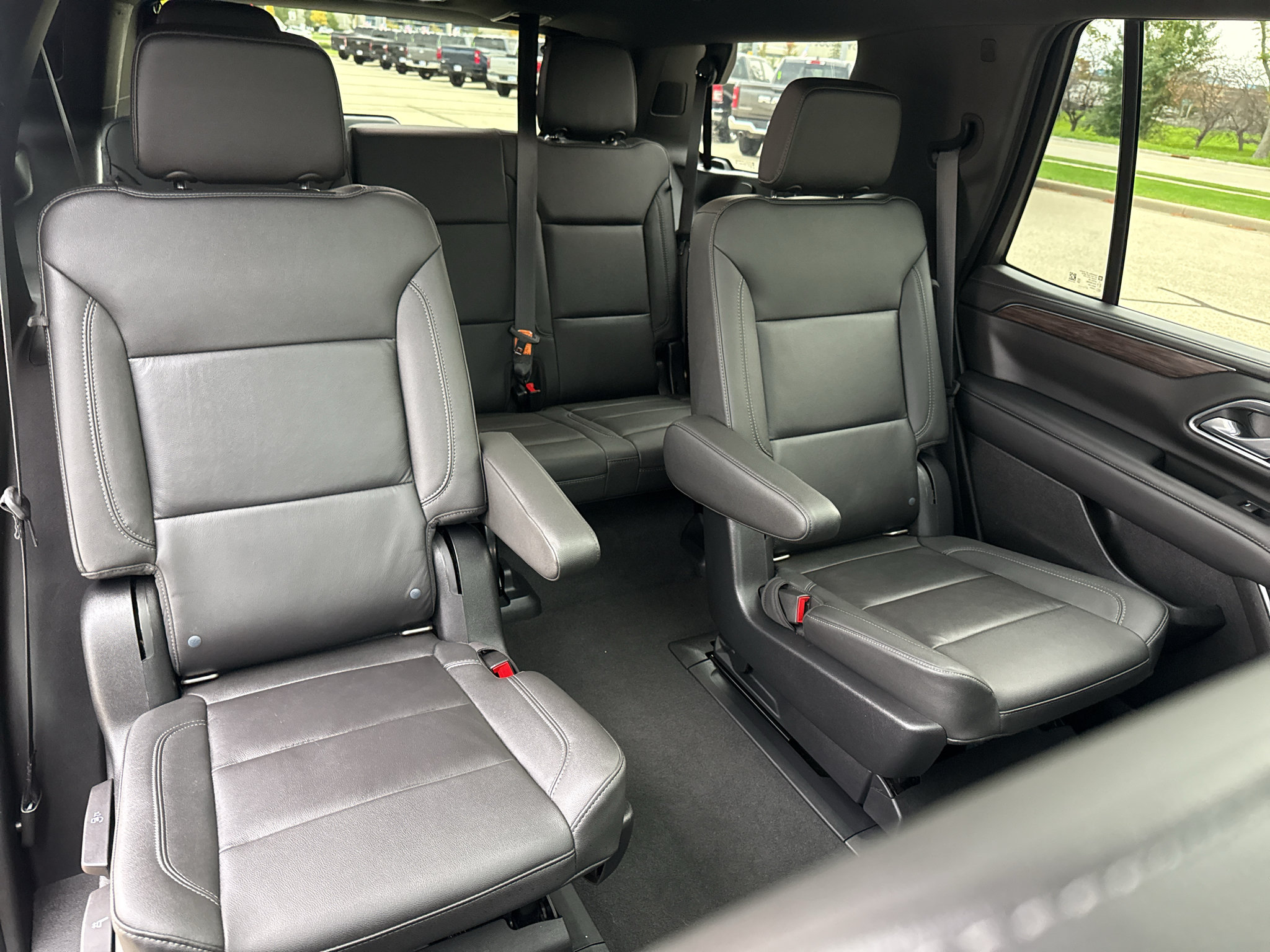 Used 2021 Chevrolet Tahoe LT AWD/4WD image 40