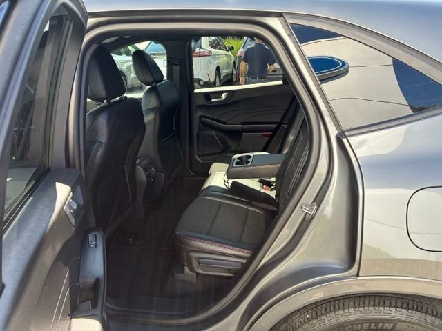 Certified 2023 Ford Escape ST-Line w/ Tech Pack #1 AWD/4WD image 15