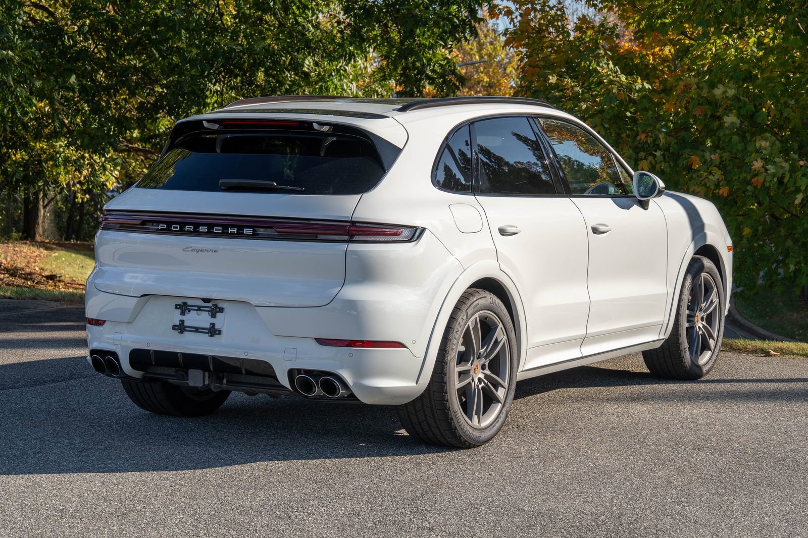 Certified 2025 Porsche Cayenne image 7
