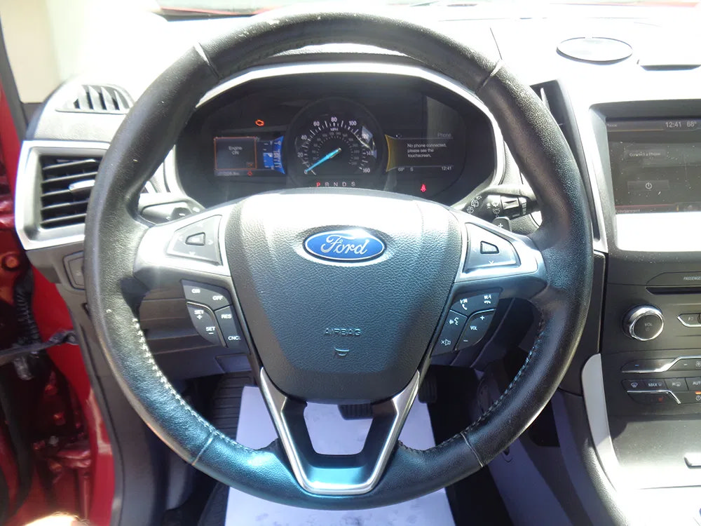 Used 2015 Ford Edge SEL w/ Equipment Group 201A AWD/4WD image 16