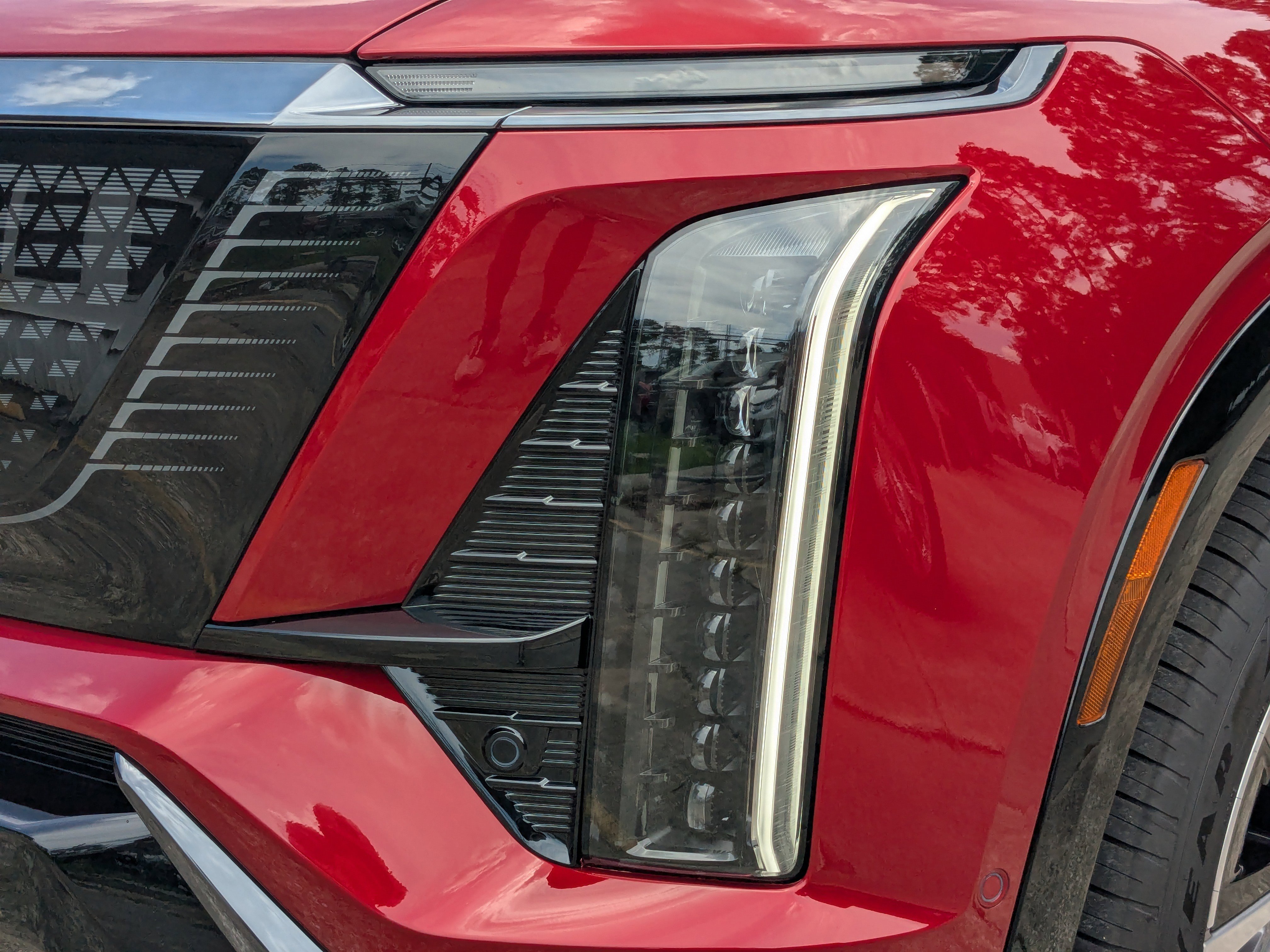 New 2026 Cadillac Vistiq Sport w/ LPO, Floor Liner Package image 24