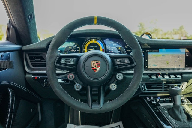 Used 2025 Porsche 911 GT3 RS image 31