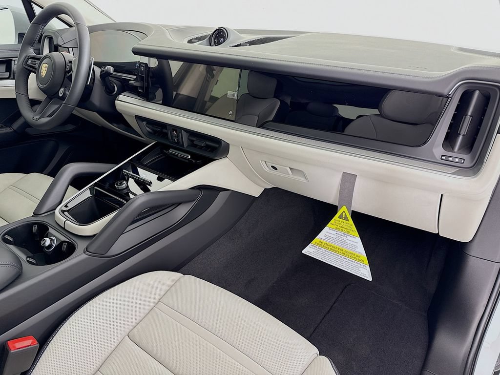 New 2026 Porsche Cayenne Coupe AWD/4WD image 33