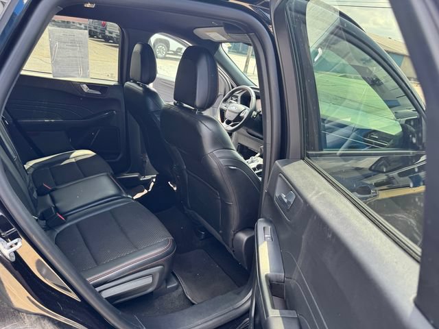 Used 2025 Ford Escape ST-Line Select AWD/4WD image 23