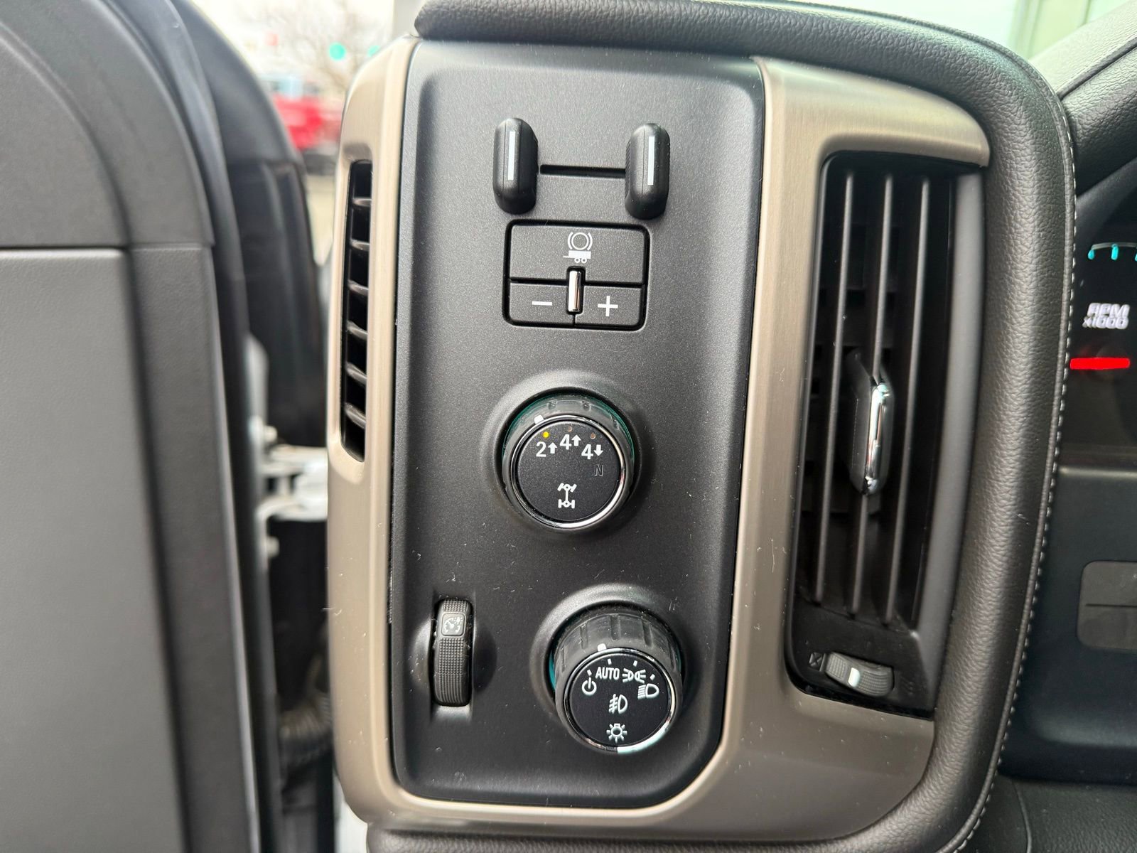 Used 2019 GMC Sierra 2500 Denali w/ Duramax Plus Package image 27