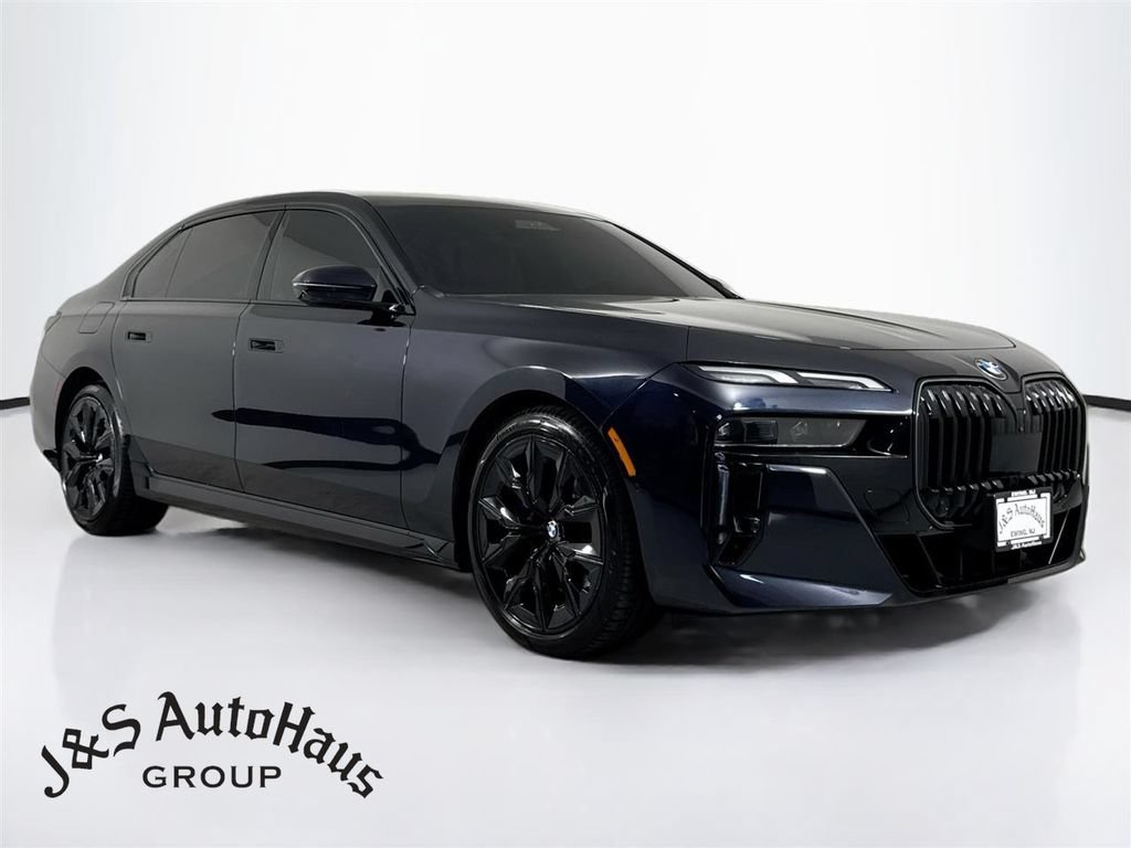 Used 2024 BMW 740i xDrive AWD/4WD image 1