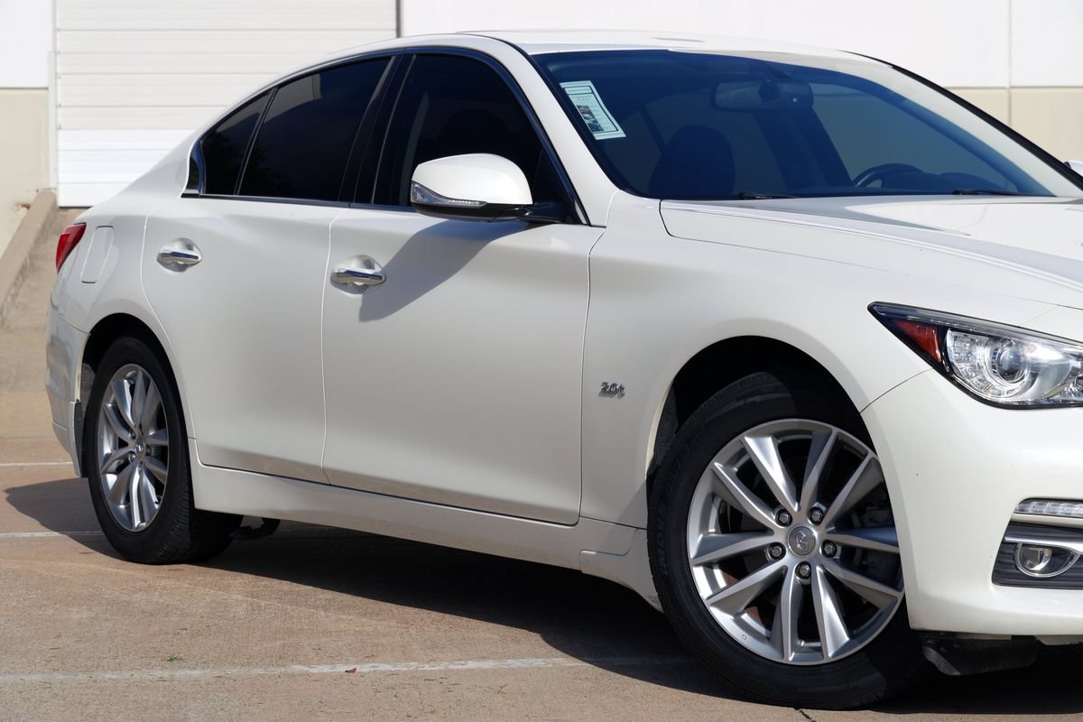 Used 2016 INFINITI Q50 Premium w/ 2.0T Premium Plus Package RWD image 19