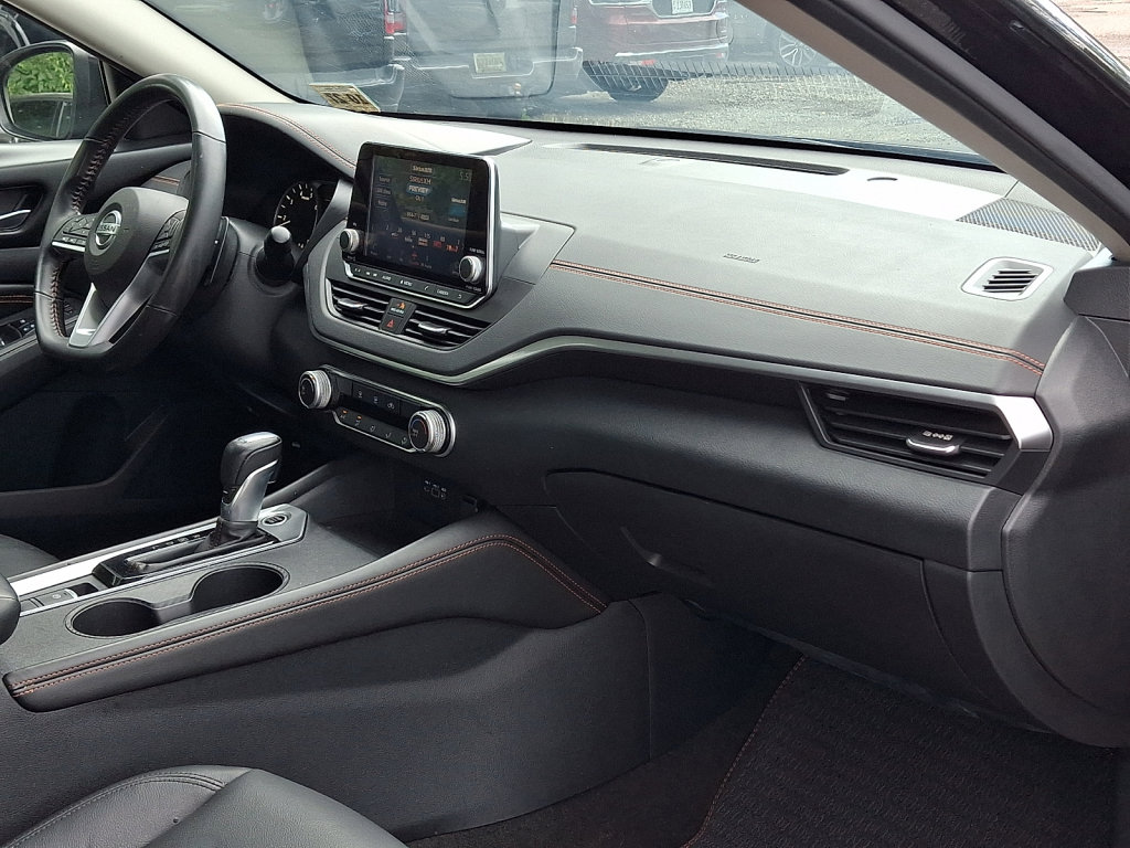Used 2022 Nissan Altima 2.5 SR AWD/4WD image 8