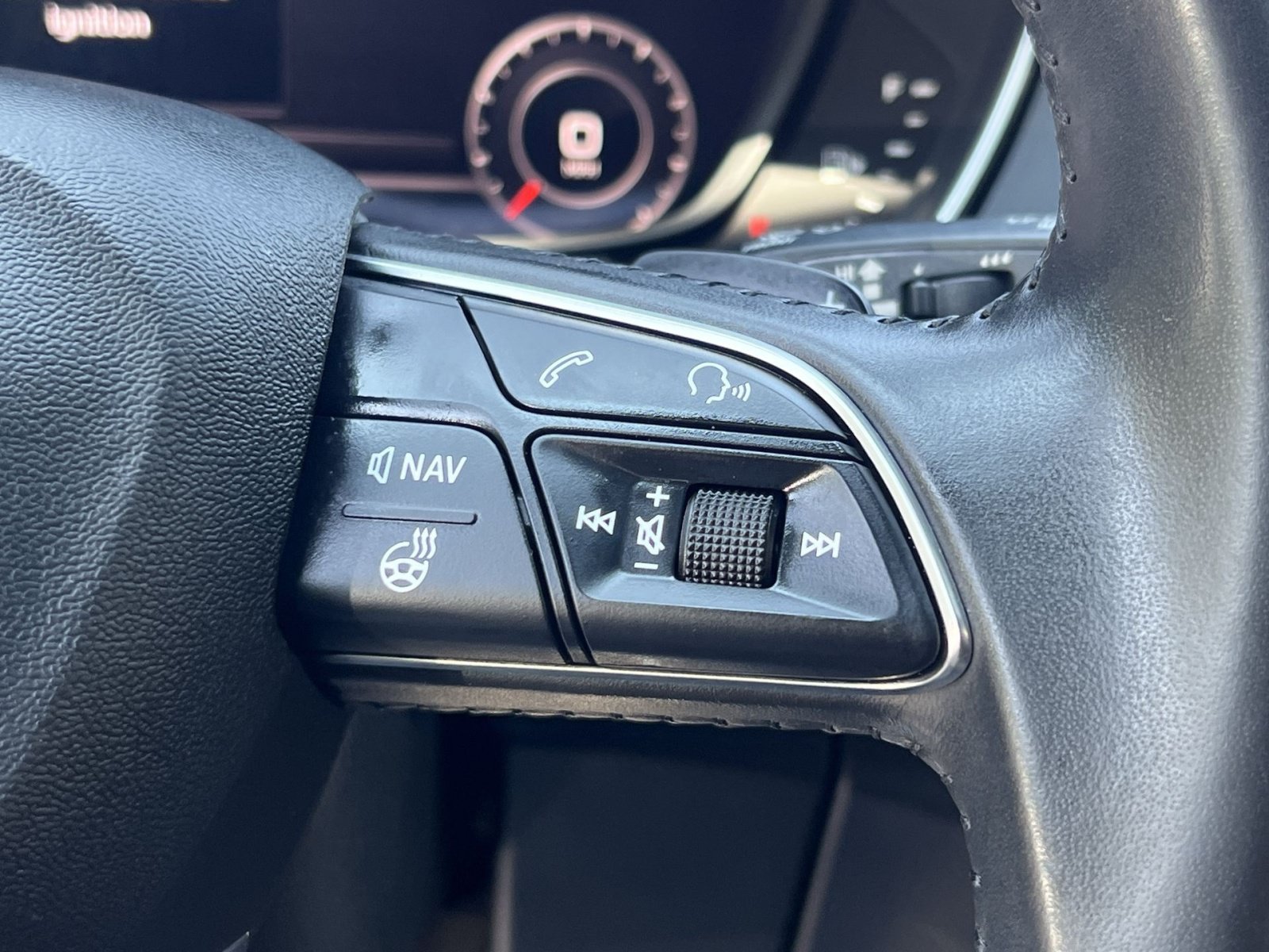 Used 2019 Audi Q5 2.0T Premium Plus w/ Premium Plus Package AWD/4WD image 37