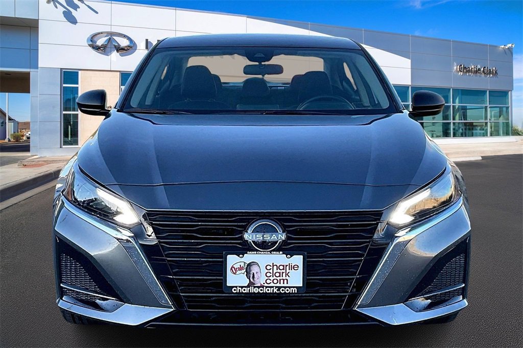 Used 2025 Nissan Altima 2.5 S image 3