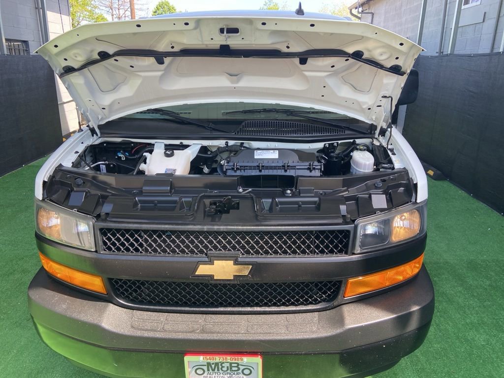 Used 2021 Chevrolet Express 2500 w/ Driver Convenience Package RWD image 33