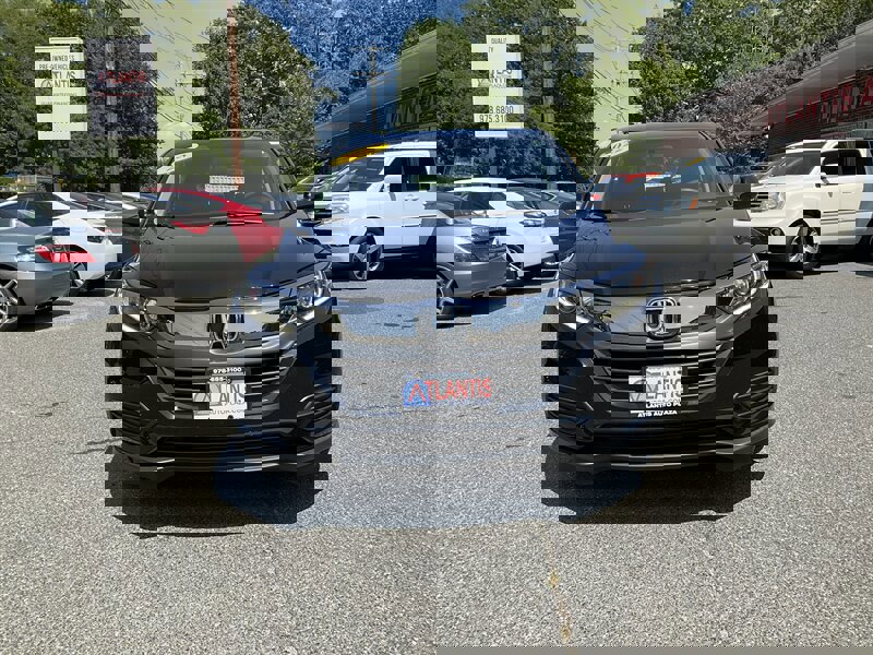 Used 2022 Honda HR-V LX image 2