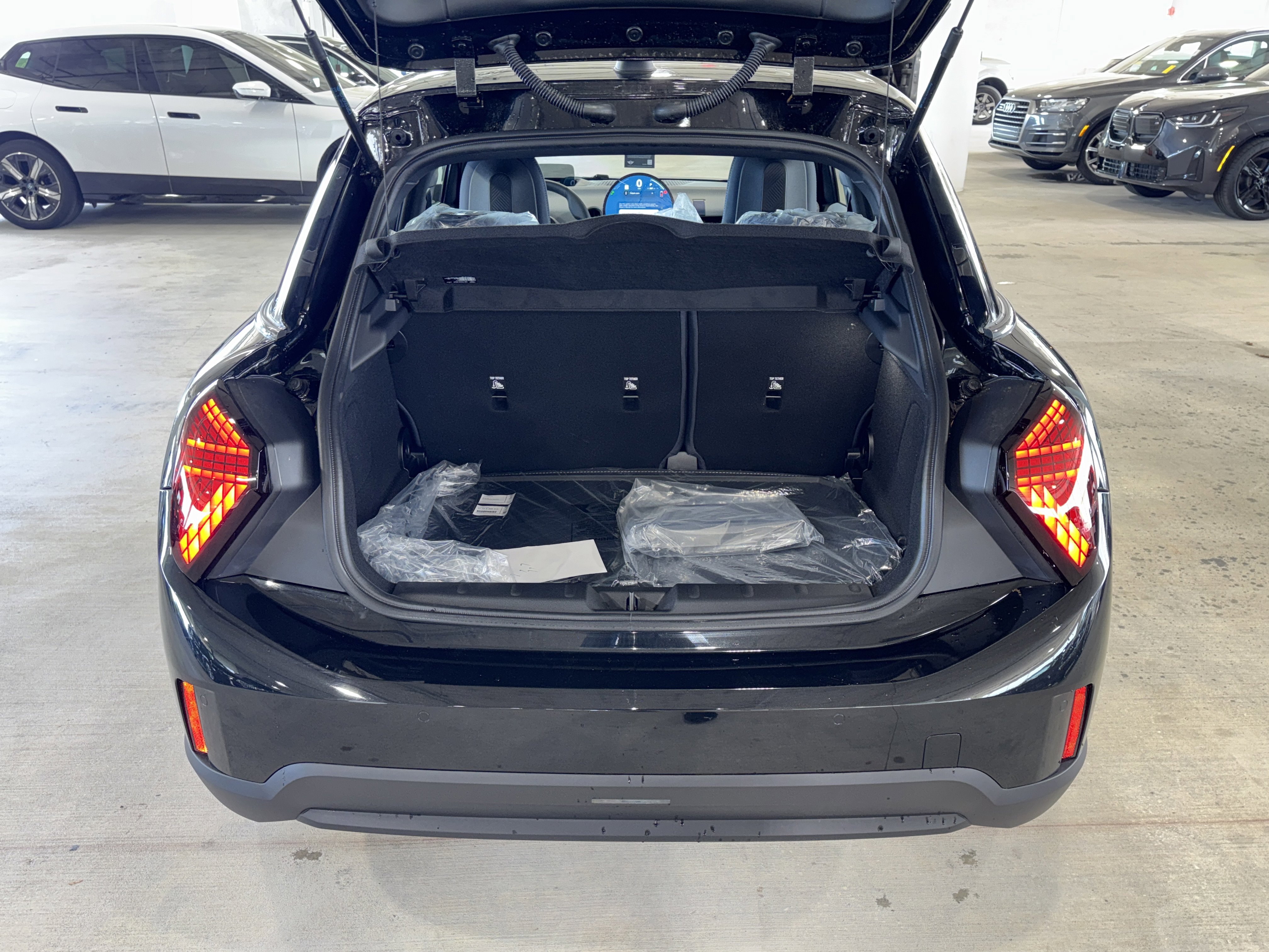 New 2026 MINI Cooper 4-Door Hardtop FWD image 12