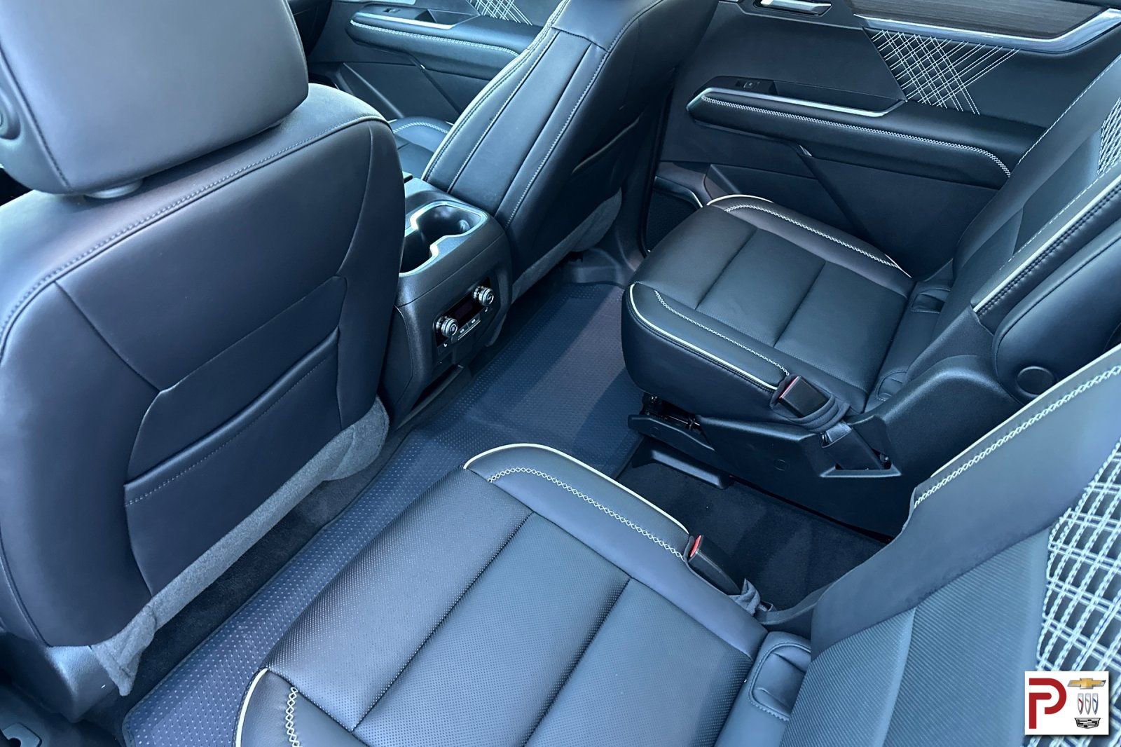 Certified 2024 GMC Acadia Denali w/ Super Cruise Package image 14