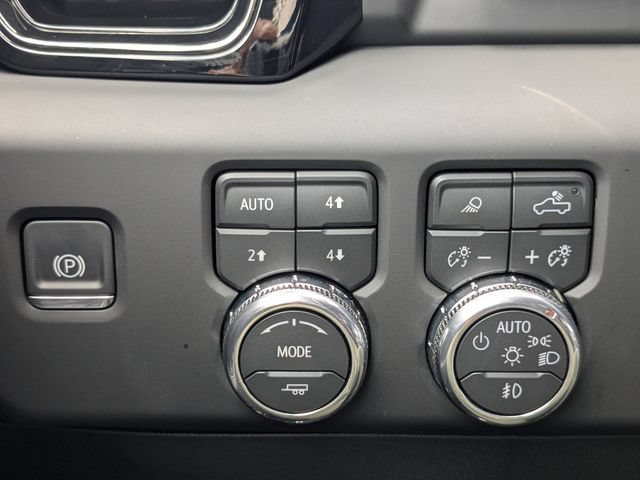 Used 2026 GMC Sierra 2500 AT4 w/ AT4 Premium Plus Package AWD/4WD image 23