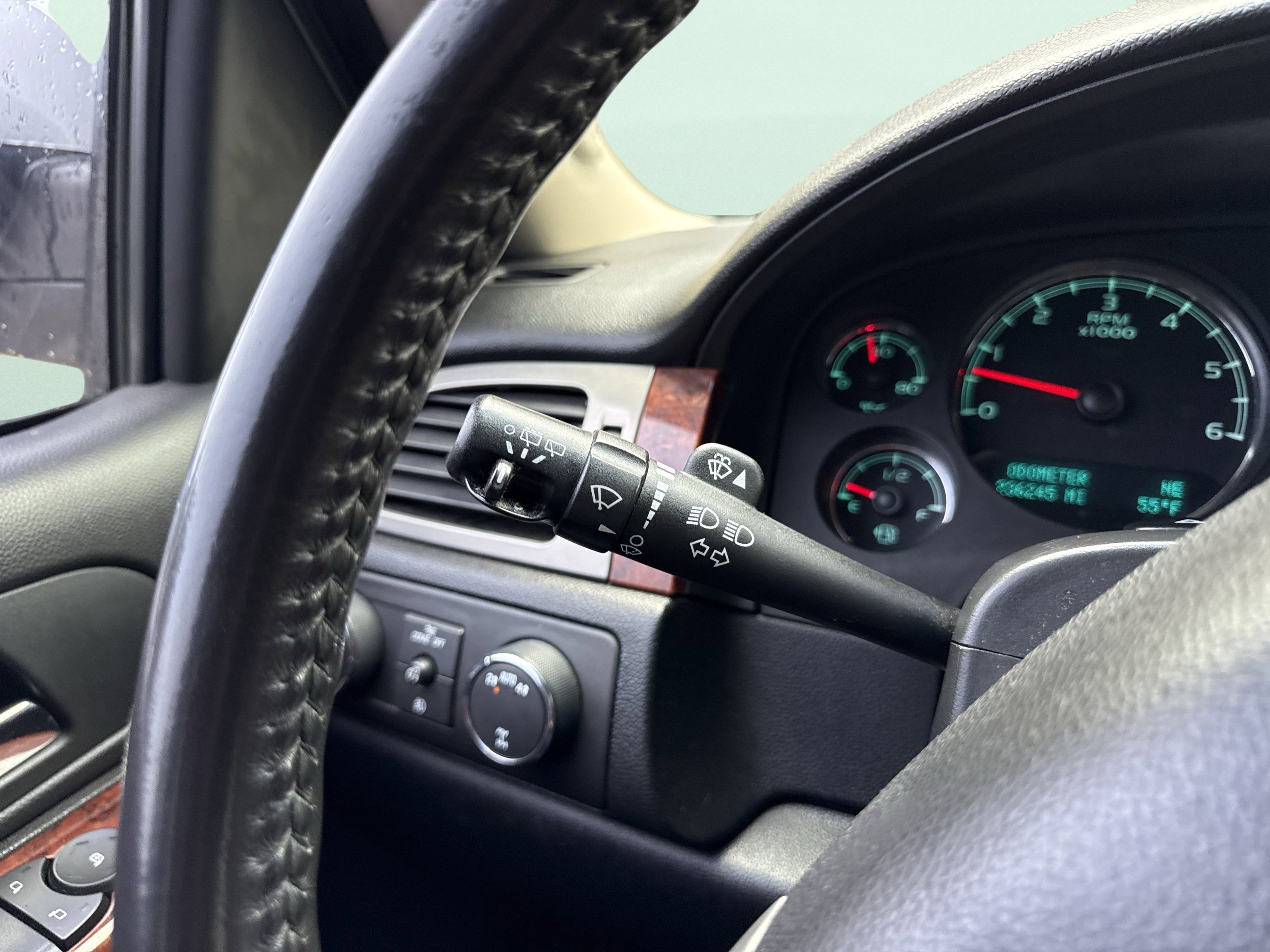 Used 2011 Chevrolet Tahoe LT image 73