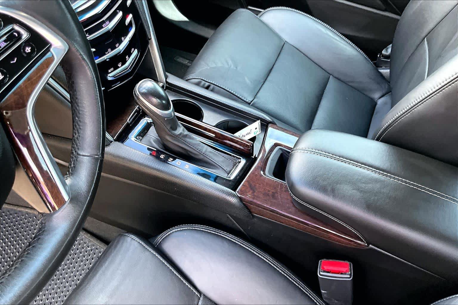 Used 2015 Cadillac XTS FWD image 17