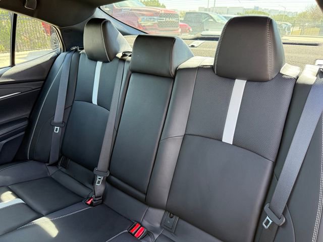 Used 2025 Toyota Camry SE image 29