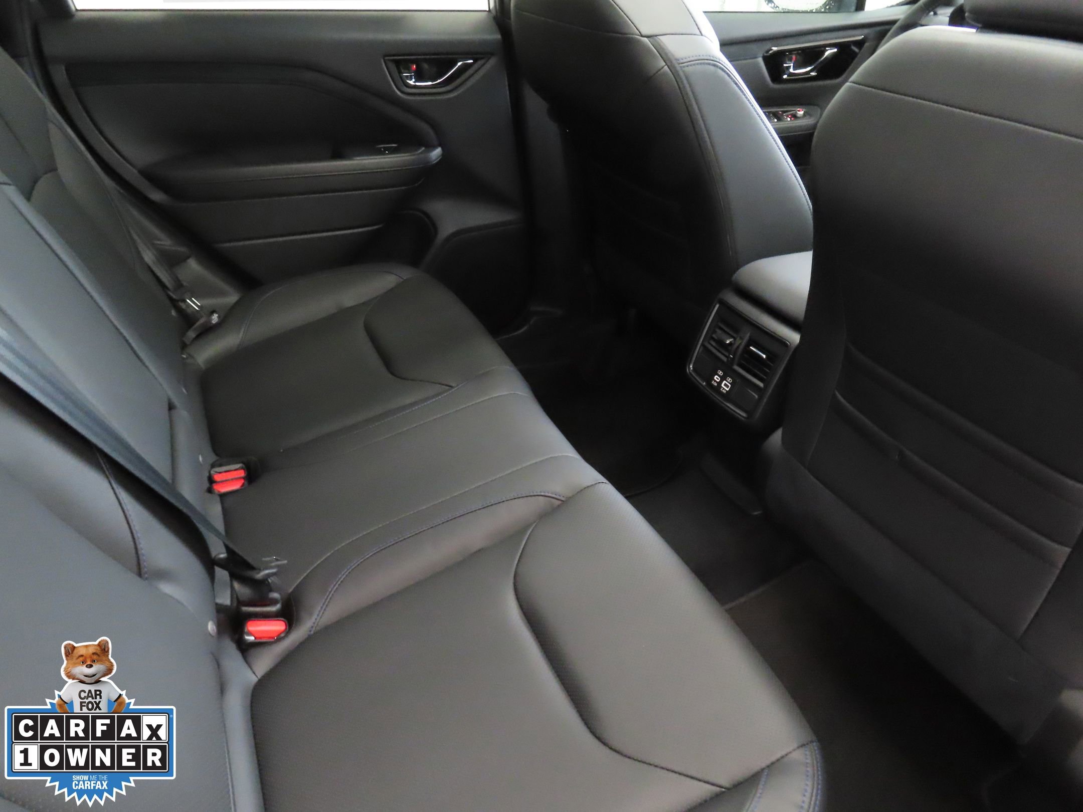 Used 2025 Subaru Forester Limited AWD/4WD image 26