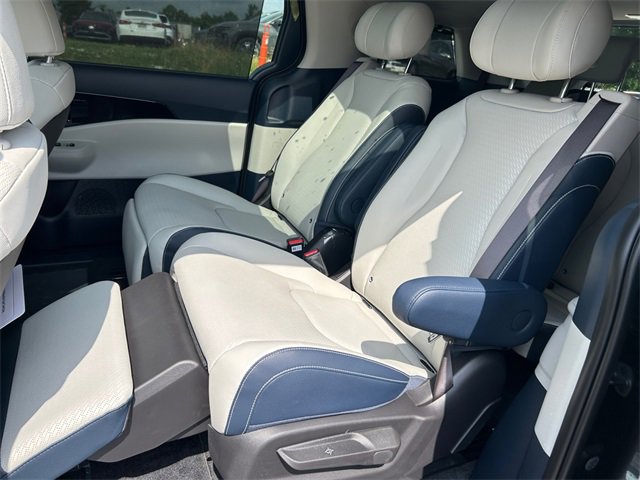 New 2026 Kia Carnival SX Prestige image 24