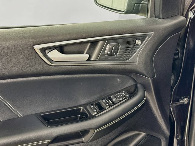 Used 2019 Ford Edge ST w/ Equipment Group 401A AWD/4WD image 18