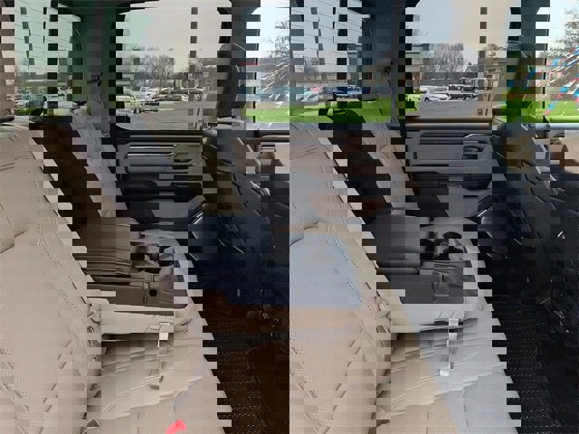 Used 2019 RAM 1500 Limited image 10