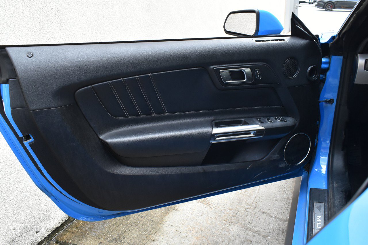 Used 2022 Ford Mustang Premium RWD image 15