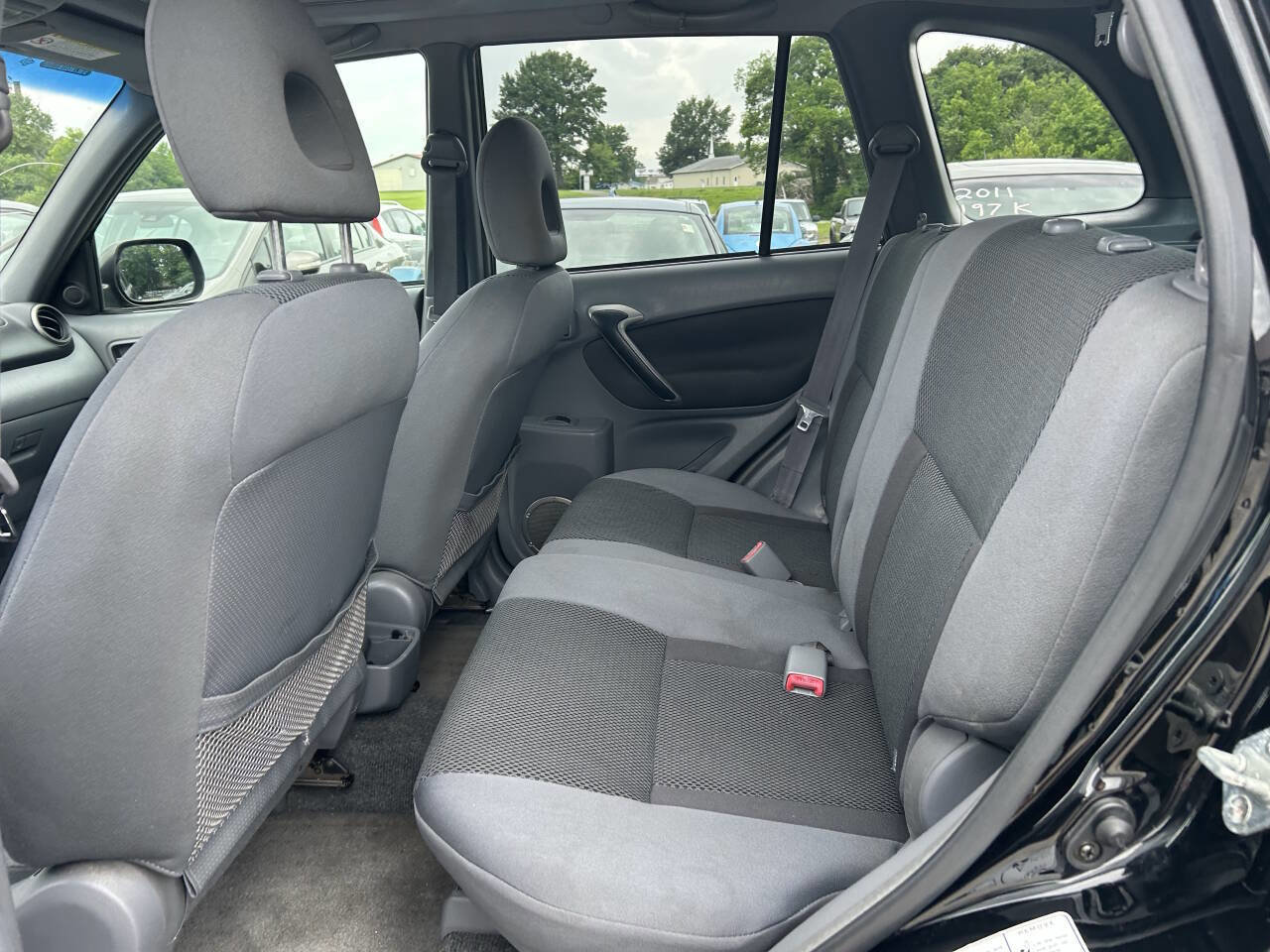 Used 2003 Toyota RAV4 2WD image 8