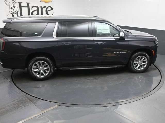 New 2026 Chevrolet Suburban Premier w/ Sun And Tow Package AWD/4WD image 18