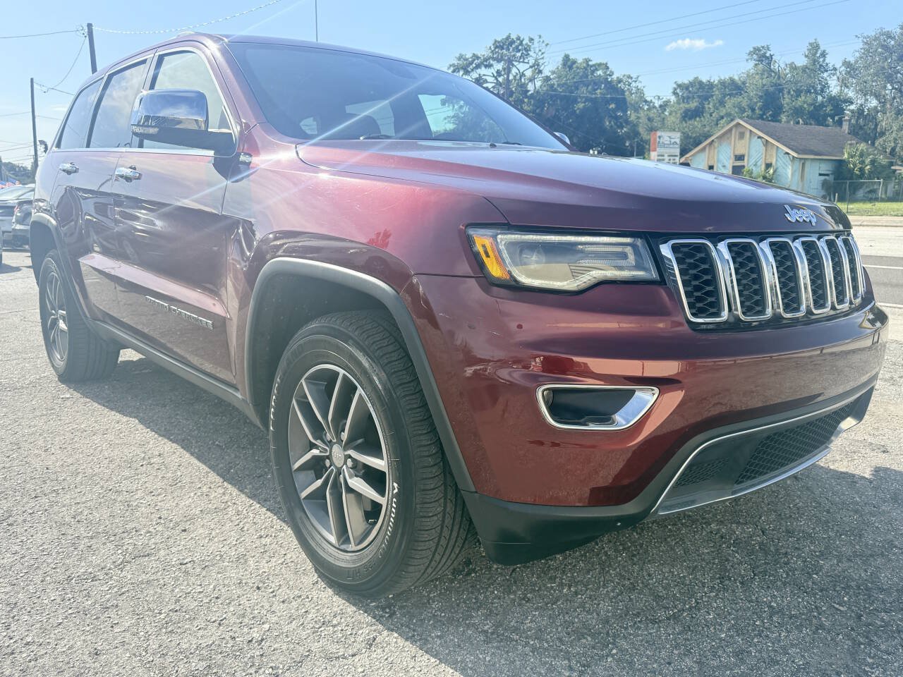 Used 2017 Jeep Grand Cherokee Limited w/ Luxury Group II AWD/4WD image 5