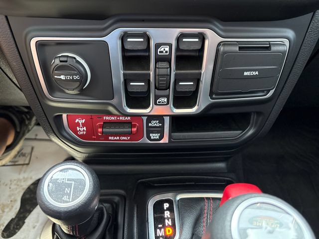 Used 2021 Jeep Wrangler Unlimited Rubicon w/ Safety Group AWD/4WD image 17
